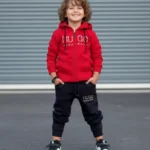 Hugo Baskılı Üç İplik Şardonlu Tam Kışlık Takım