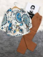 Şıklığın Zarif Dokunuşu: Desenli Bluz &  Pantolon Kombin - Görsel 3