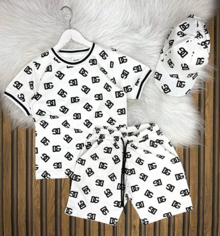 Dolce & Gabbana Baskılı 3’lü Yazlık Takım – Şapka, Tişört, Şort